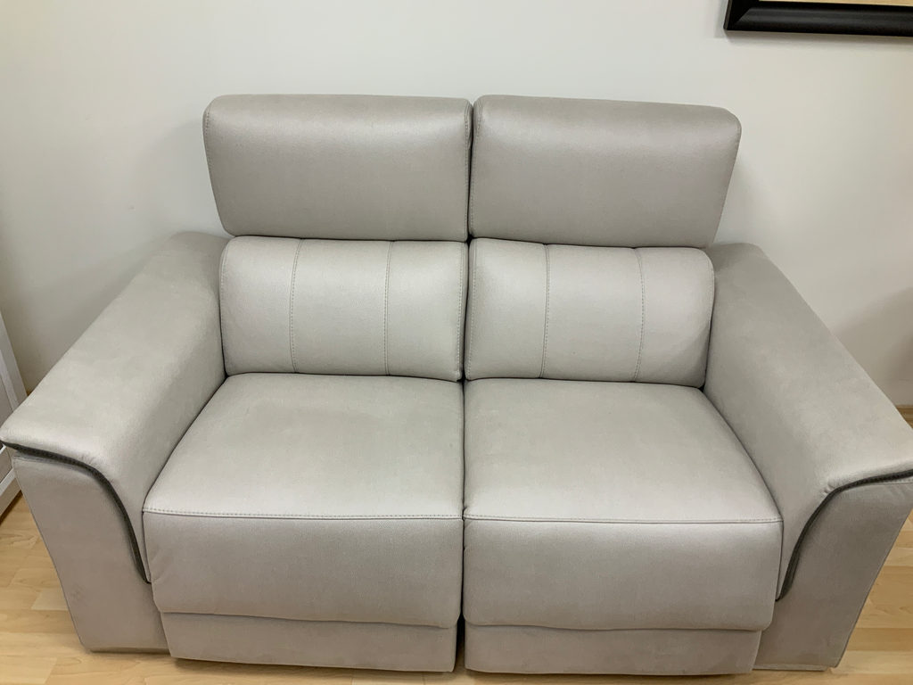 SOFA DE 2 PLAZAS