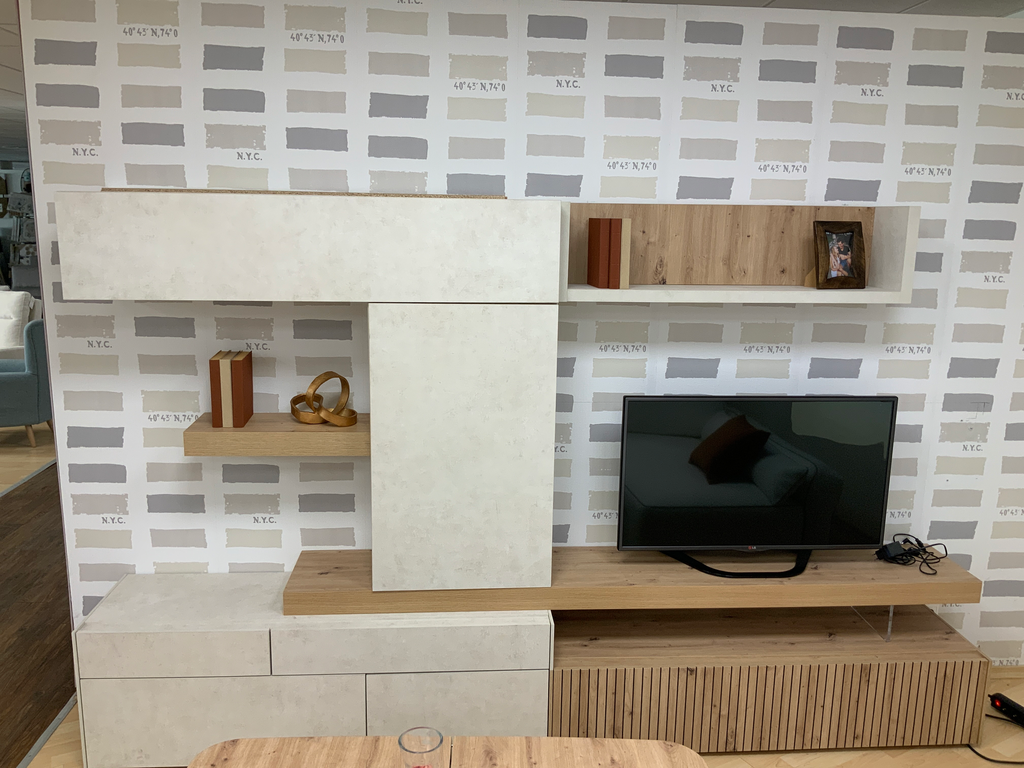 COMPOSICION TV NEW ROYAL