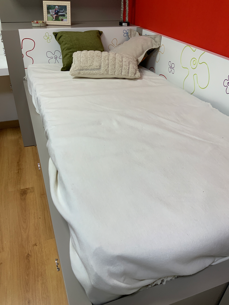 PLAID CAMA