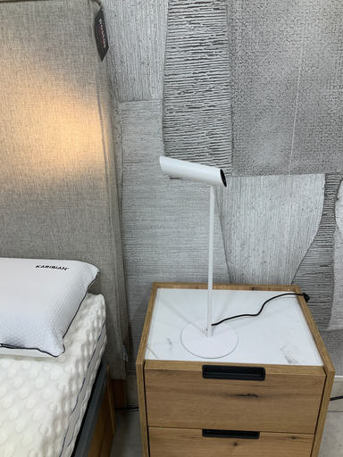 [43796] LEO SOBREMESA BLANCO LED