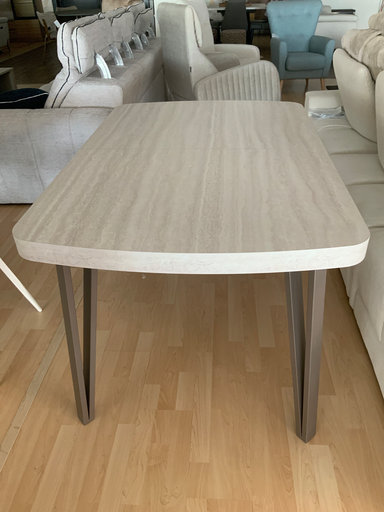 MESA DE COMEDOR